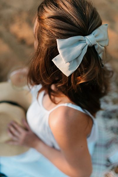 Спасаем волосы после коронавируса: трихолог - о том, как остановить выпадение с помощью инъекций и витаминов